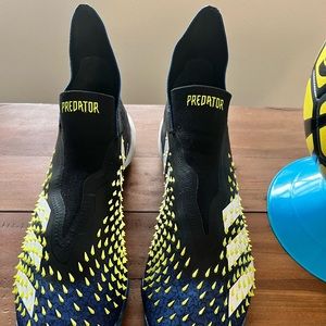 Adidas Predator Mutator Turf Shoe